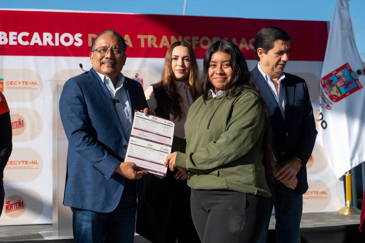 Entrega de Becas de la Transformación